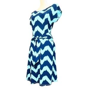 Papillon Blanc Dress Size Large Chevron Navy Blue & Aqua Midi Short Sleeved EUC